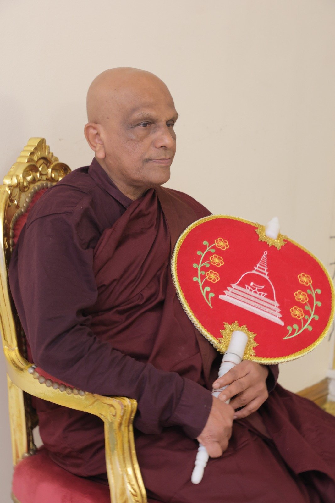 Venerable Pethigamuwe Hemaratana, Head Monk of the Vihara